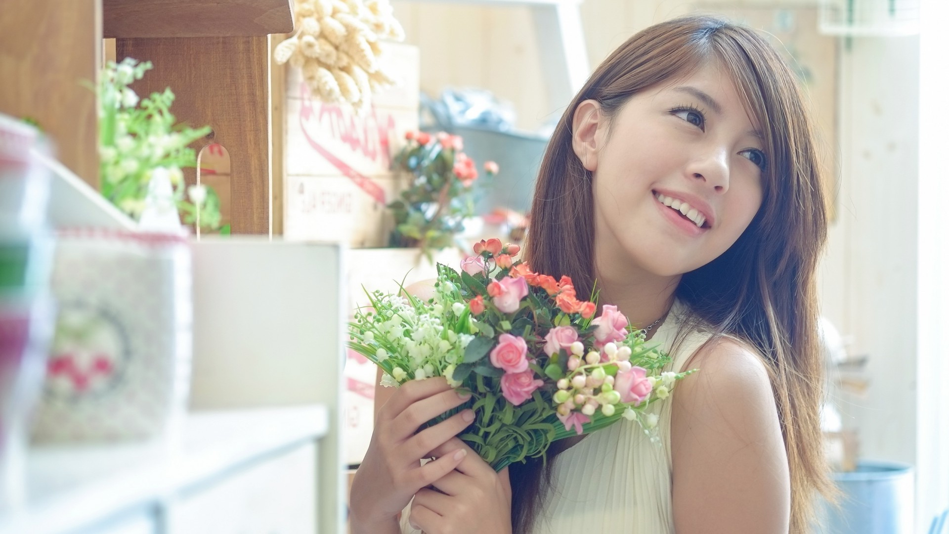 Азиатка, улыбка, девушка, букет цветов