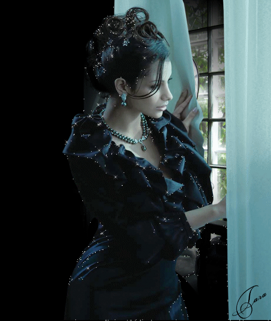 Девушка в черном смотрит в окно