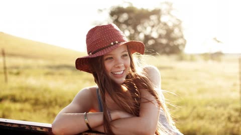 Девушка в шляпе, улыбка, лето, позитив