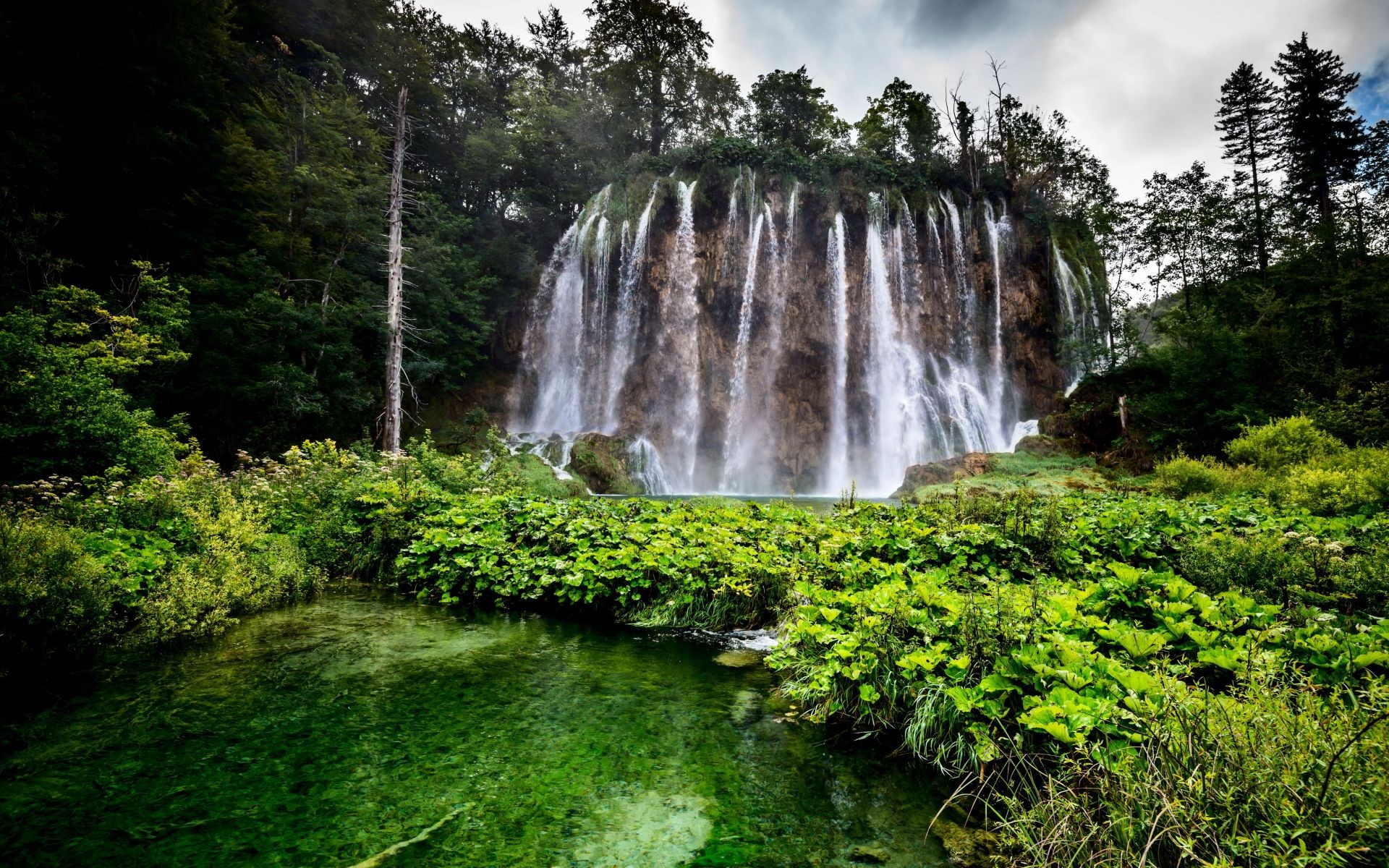 Красивый водопад, Хорватия