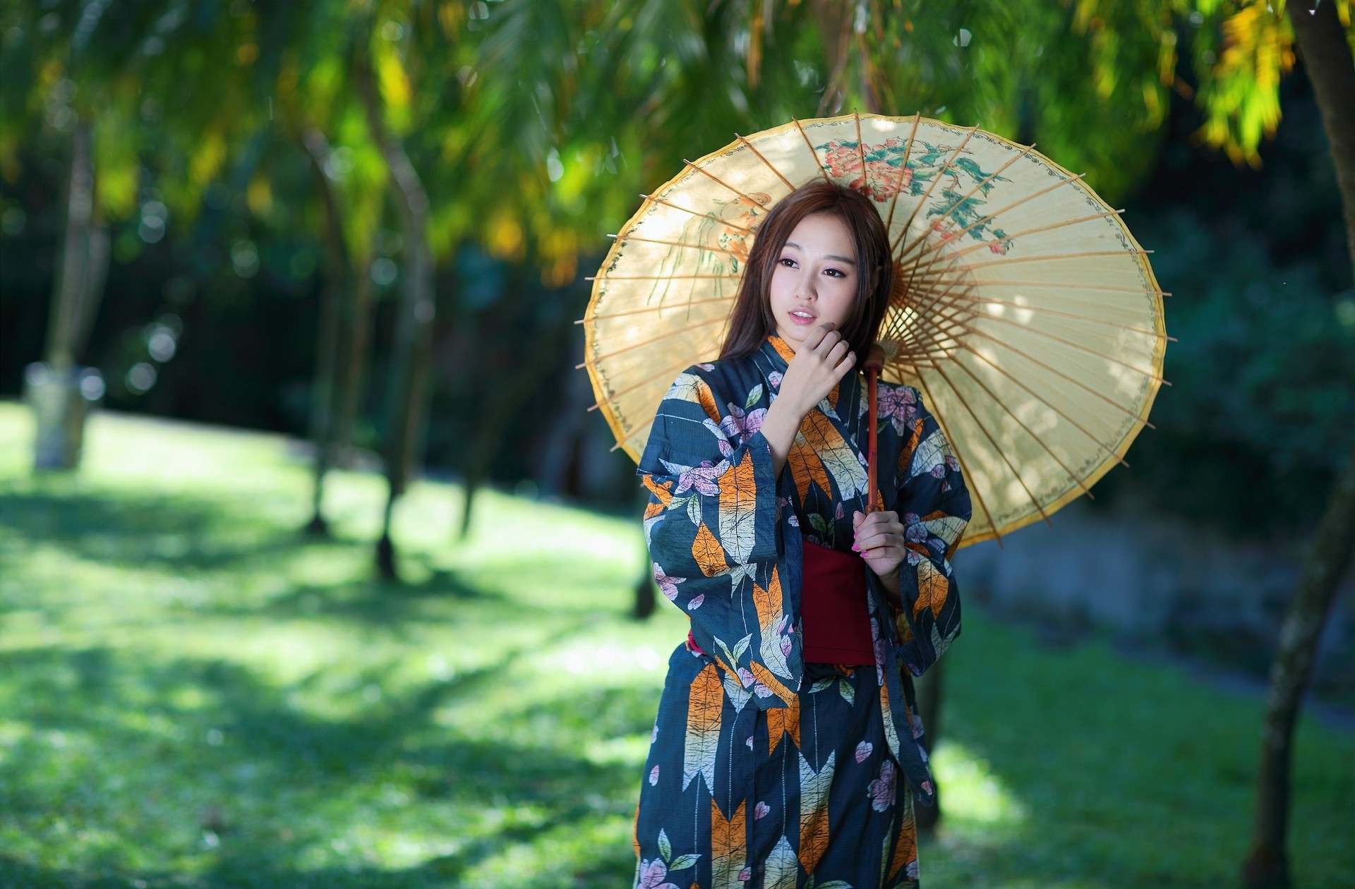 Азиатка с зонтиком, стиль